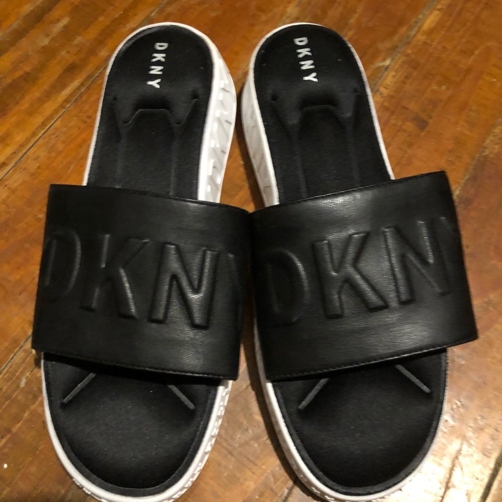 DKNY black Mara  slides brand new size 9